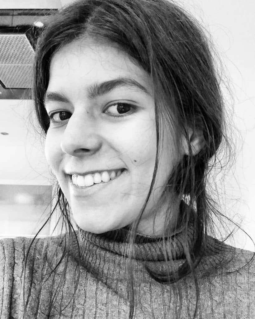 Anna-Paula ist Studentin aus Frankfurt am Main und arbeitet für das Bistum Limburg